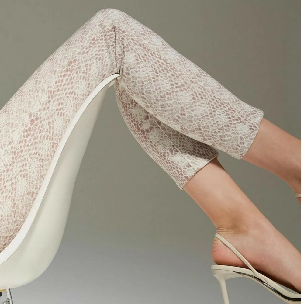 Ag Farrah Skinny Python Print jeans Sz24 - Picture 3 of 8